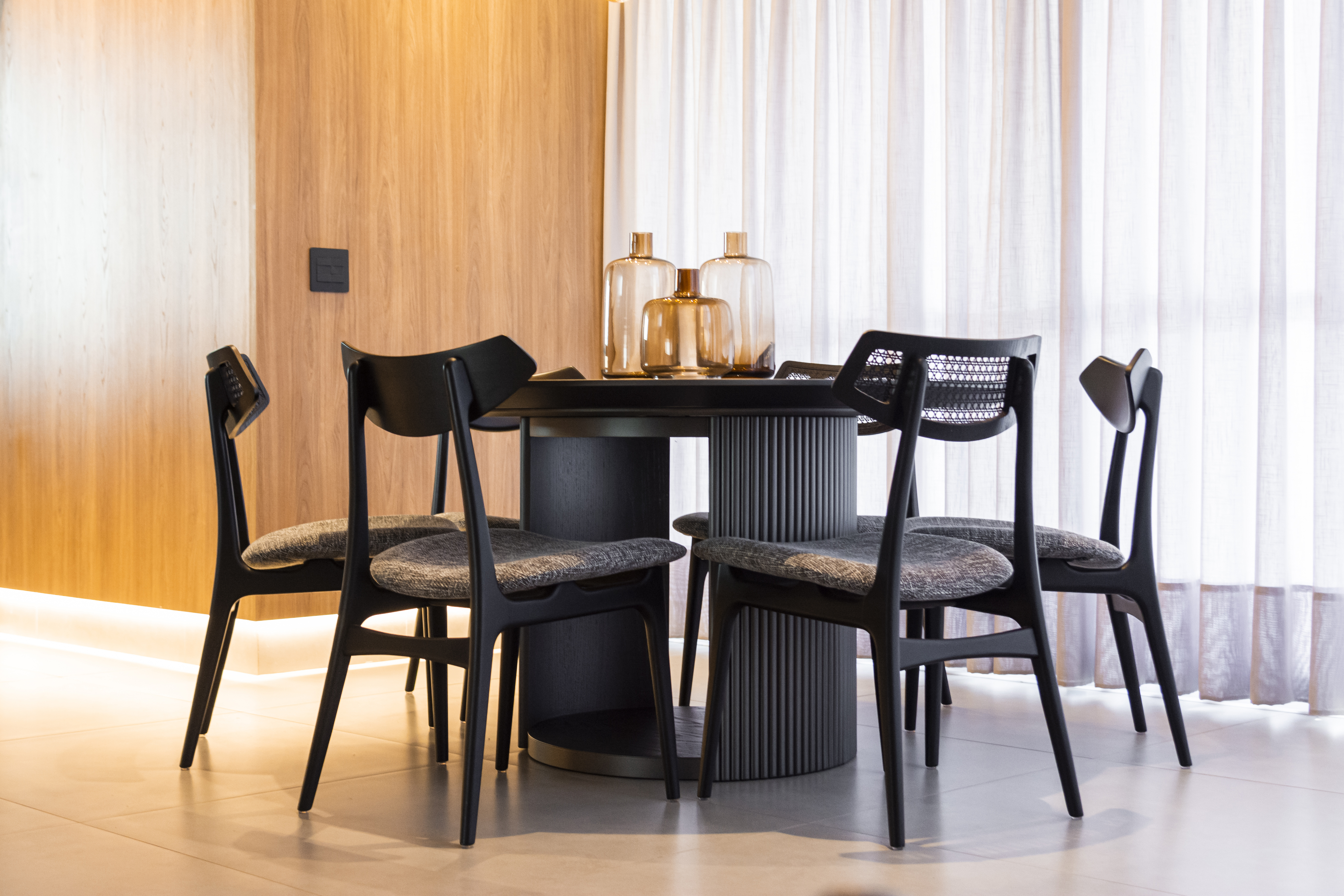 Mesa de Jantar Olma
